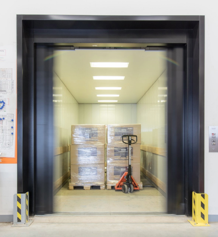 freight-elevator